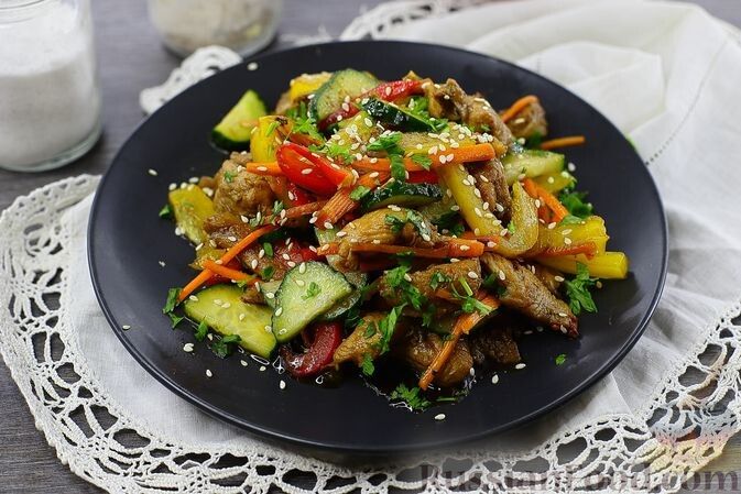 Пикантные салаты на каждый день: свежие идеи для летнего стола