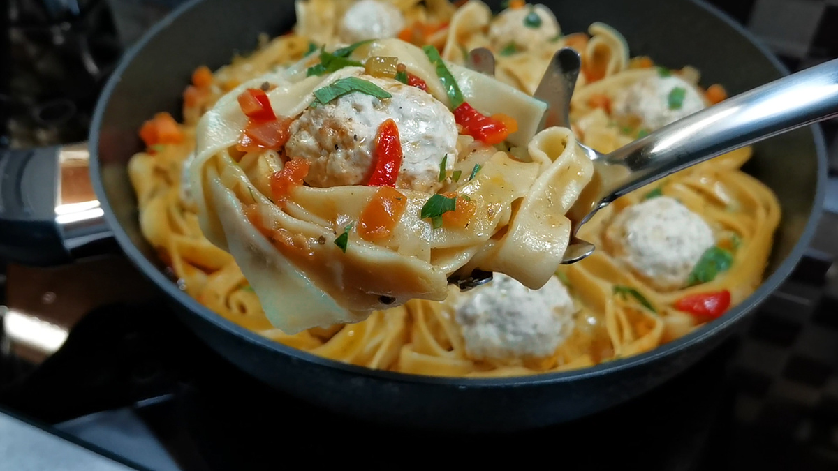 Макароны на каждый день: невероятный рецепт в сковороде, который вас удивит