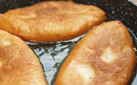 Секреты идеальных хрустящих пирожков с картошкой: тонкое тесто и ароматная начинка