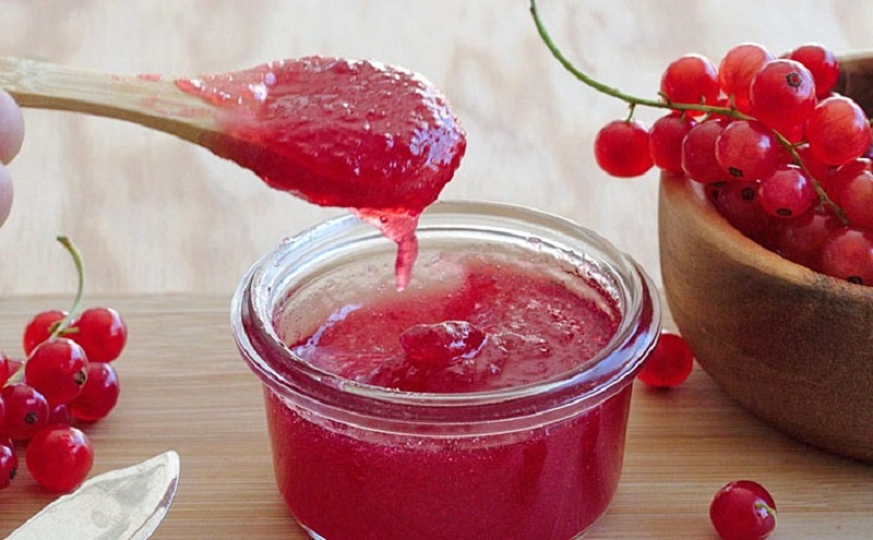 Уникальное желе из красной смородины: быстро, просто и невероятно вкусно