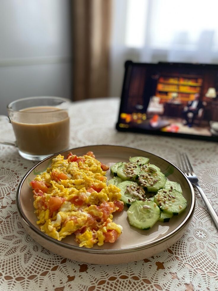 Как утренние привычки влияют на ваше самочувствие: что не стоит есть с утра