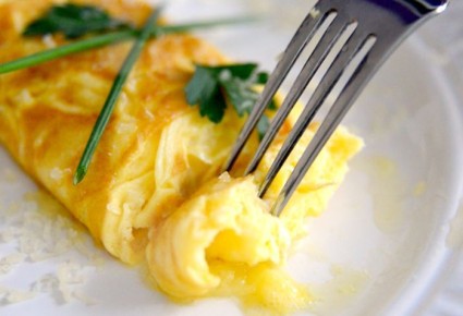 Как приготовить идеальный французский омлет: секреты нежности