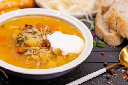Щи из квашеной капусты: ностальгия по русской кулинарии