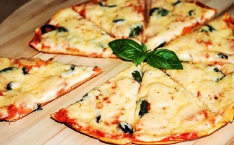 Быстрая пицца за 5 минут: готовим без дрожжей и духовки