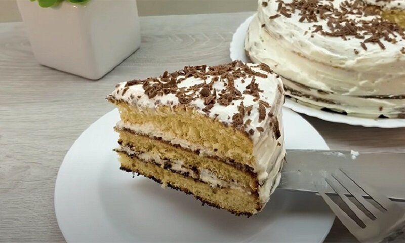 Нежный торт на сгущенке: быстро и вкусно