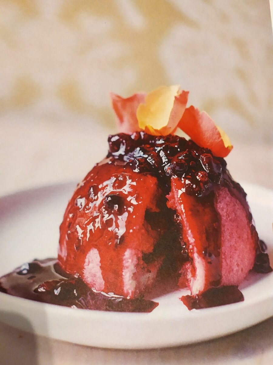 Необычный десерт для романтического вечера: английский пудинг из батона