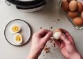 Как легко почистить яйца: секреты идеальной чистки