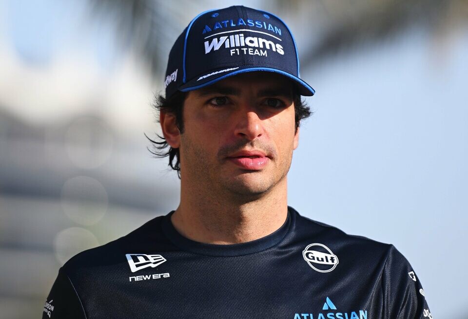 Сайнс о разговоре с Алонсо: команды испытывают схожие сложности