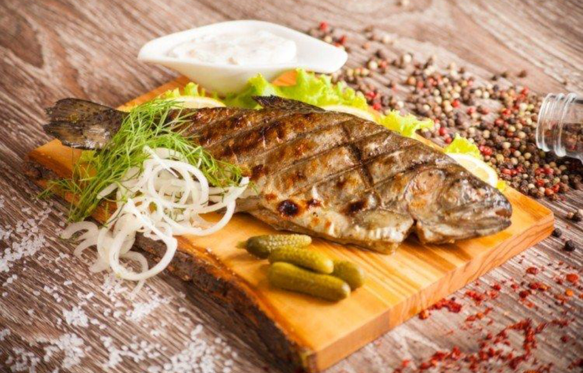 Лучшие рецепты форели на мангале для настоящих гурманов