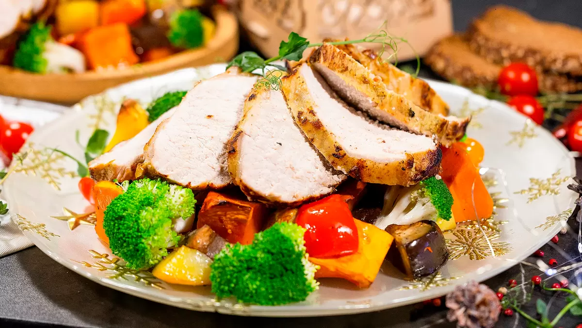 Сочная свинина с овощами: праздничное блюдо, которое покорит сердце