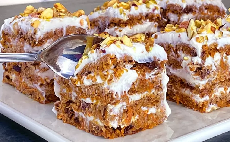 Полезный морковный торт: легкий и вкусный десерт без муки и сахара