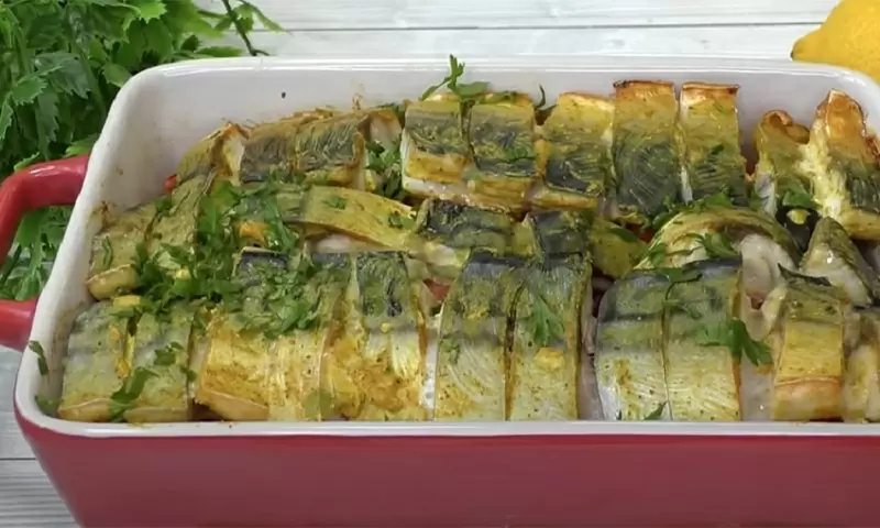 Как превратить скумбрию в кухонный шедевр: секреты маринада и запекания