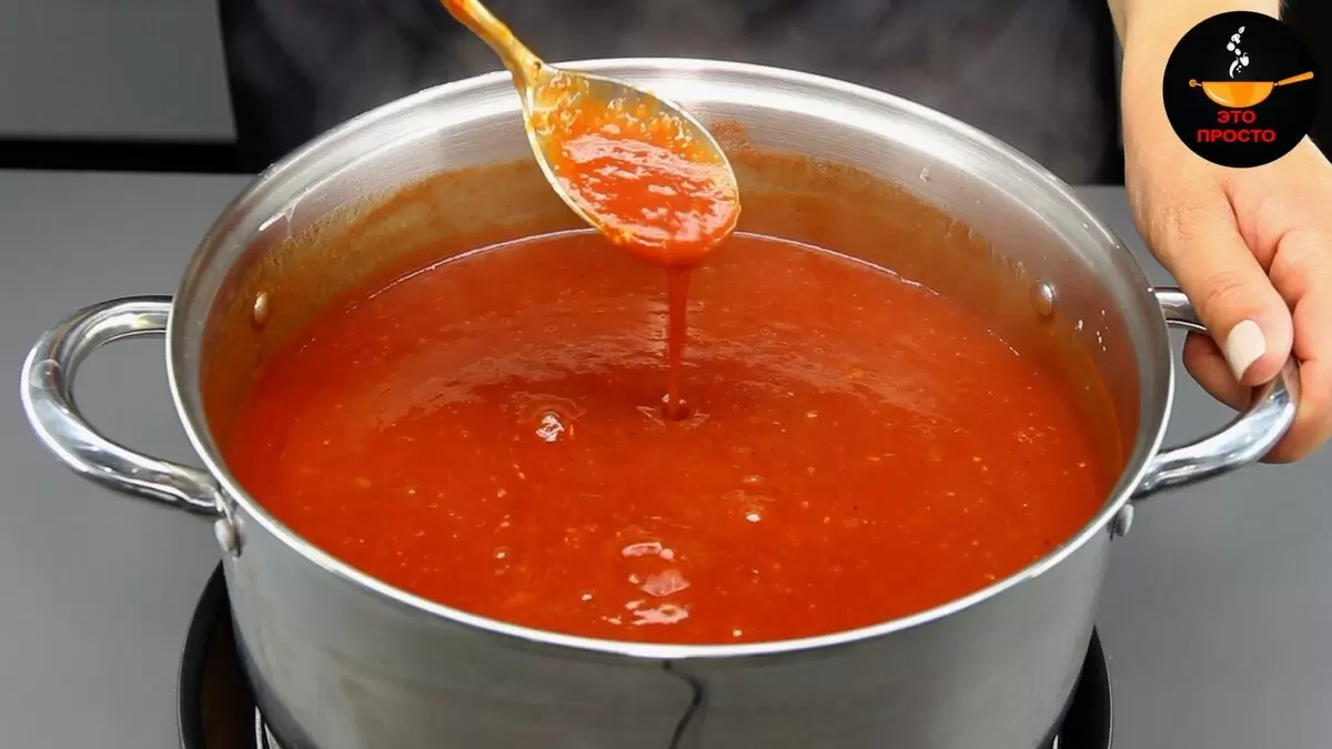 Как сохранить летние ароматы: популярные соусы на зиму