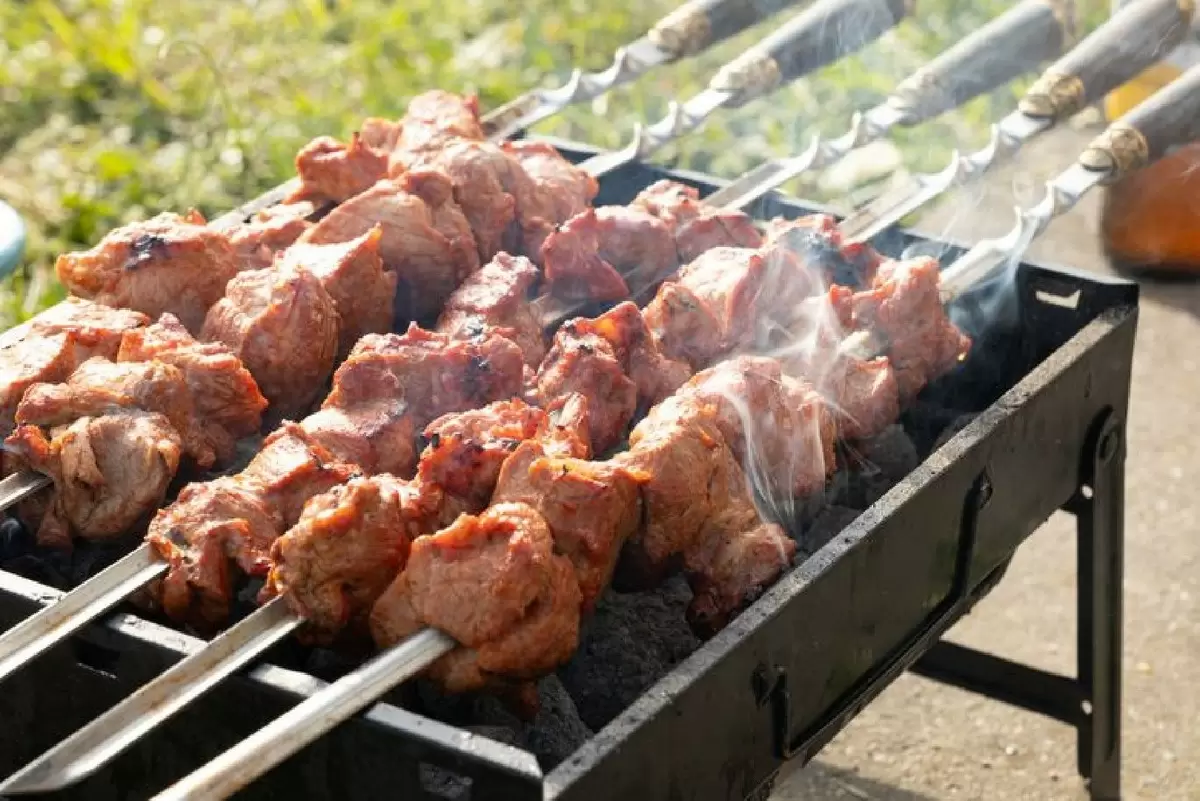 Шашлычный набор в 2026 году: сколько стоит готовиться к сезону