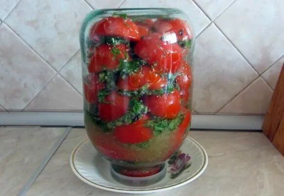 Пикантные помидоры по-корейски: как закатать на зиму