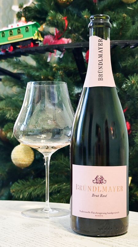 Австрийское розовое игристое Brundlmayer Brut Ros? Reserve объясняет баланс и стиль