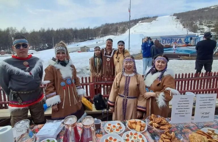 На Колыме стартовал фестиваль 'Русский самовар'