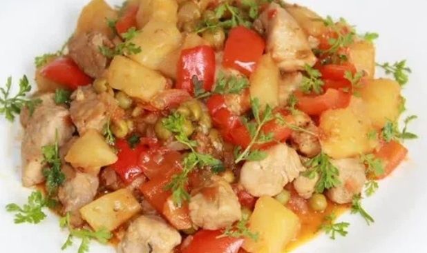 Кулинарный шедевр: Мясо с ананасами в кисло-сладком соусе